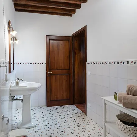 Castello Di Montauto Farm stay *