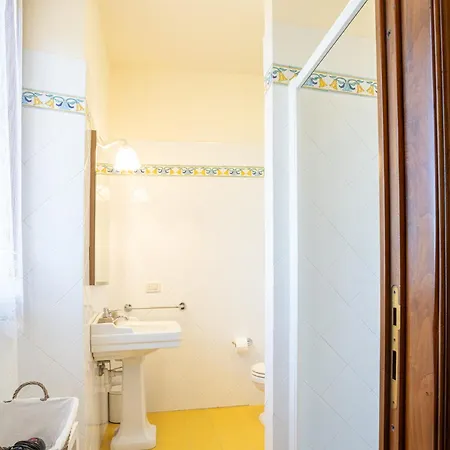 Castello Di Montauto * 圣吉米纳诺